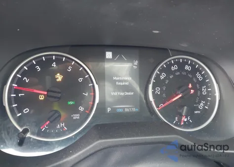 2019 Toyota Rav4 Xle z USA, uszkodzony, nr VIN 2T3P1RFV0KW036983